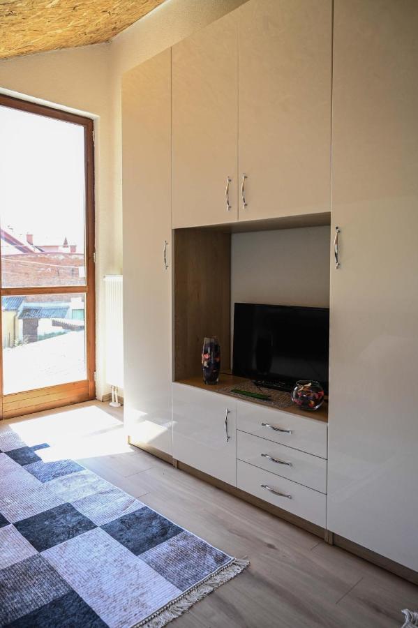 Elem Apartmani Skver Tuzla Exterior foto